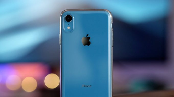 V Číně se lépe prodávají starší modely iPhonů