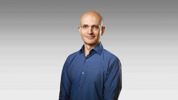 Sabih Khan bude nyní v Apple pracovat jako senior viceprezident pro celosvětové operace