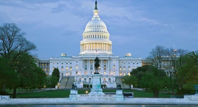 Apple bude příští týden vypovídat o praktikách velkých technologických společností před výborem House Judiciary Committee