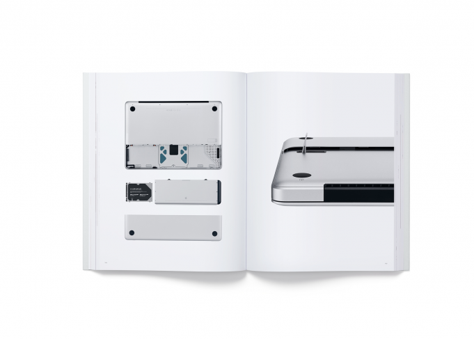 Apple ze svých stránek v USA odstranil knihu Designed By Apple In California