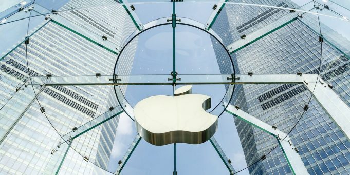 Od příštího měsíce Apple zvyšuje požadavky na testování na COVID-19 pro zaměstnance