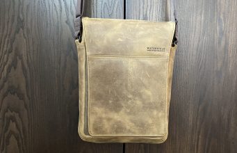 Waterfield Muzetto je nádherná a praktická taška pro váš iPad nebo MacBook