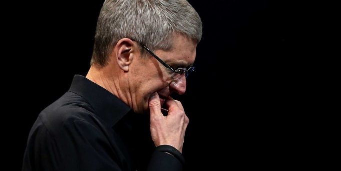 Tim Cook se dnes účastní antimonopolního jednání, které můžete sledovat živě