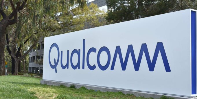 Právníci tvrdí, že Qualcomm obtěžuje manažery Applu tím, že je zatahuje do svých soudních sporů