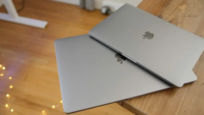 Poptávka po iPadu a také MacBooku zůstává pozitivní i přes současnou situaci