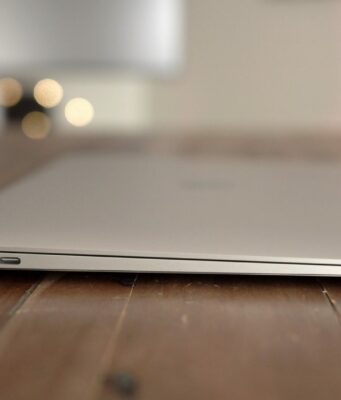 S jakými monitory lze použít MacBook Air 2020?