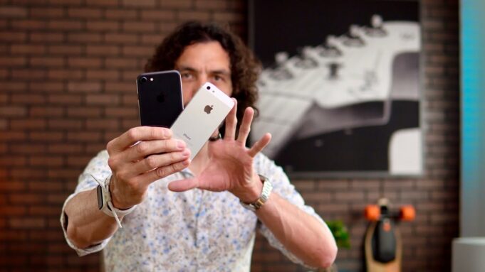 Videocast – iPhone SE 2. generace Kdo si ho koupí?