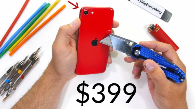 Je nový iPhone SE skutečně tak odolný?