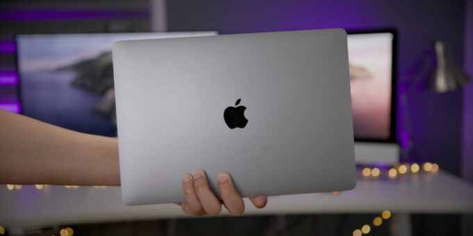 Nejnovější beta verze macOS Big Sur 11.0.1 naznačuje vydání nových Maců