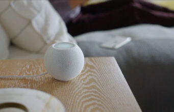 Funkce Intercom funguje na iPhonu, iPadu, Apple Watch, AirPods a CarPlay