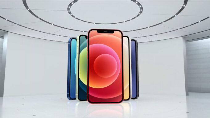 iOS 17.4 přináší podporu bezdrátového nabíjení Qi2 pro iPhone 12