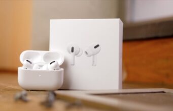 Návod – Jak vyměnit koncovky do uší u AirPods Pro