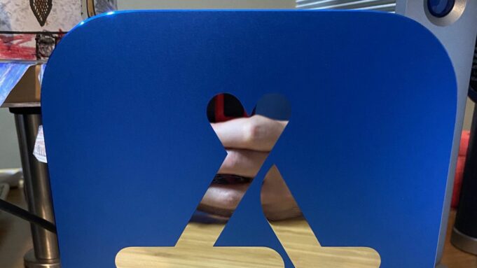 Šéf softwarového inženýrství společnosti Apple varoval vývojáře aby dodržovali pravidla