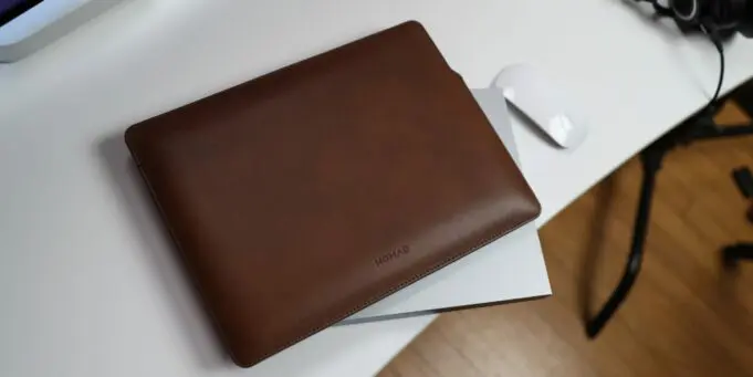Nomad představil nová kožená pouzdra pro MacBook a podložku pod myš