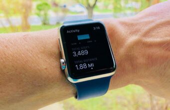 Návod – Jak sledovat kroky na Apple Watch