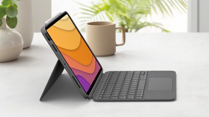 Logitech představil pouzdro s klávesnicí Logitech Combo Touch pro iPad Air 4. generace