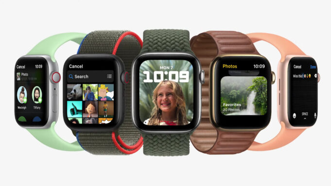 Apple ve watchOS 8 přepracoval ciferník Photos