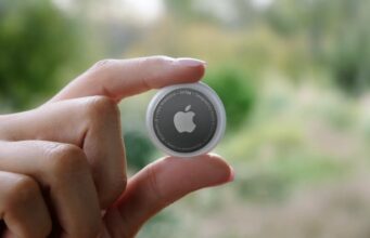 iOS 15.6 a nejnovější beta verze iOS 16 již neobsahuje indikátor baterie AirTagu