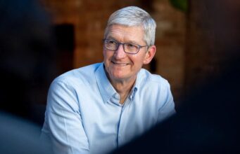 Tim Cook se zúčastní konference Vox Media’s Code 2022 v hotelu The Beverly Hilton v Los Angeles