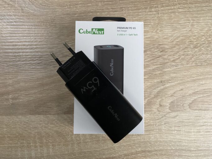 Recenze – CubeNest adaptér GaN 65W S3D0