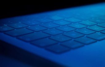 Nový spyware pro macOS s názvem CloudMensis může útočníkovi umožnit stahování souborů a další