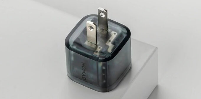 Nomad představil nový 30W USB-C adaptér s transparentním designem