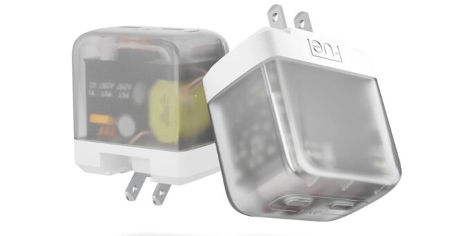 Společnost Case-Mate vydala novou verzi adaptérů s křiklavým průhledným designem