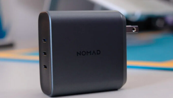 Nomad vydal nový 3portový adaptér USB-C, který je schopný nabít všechna vaše zařízení Apple