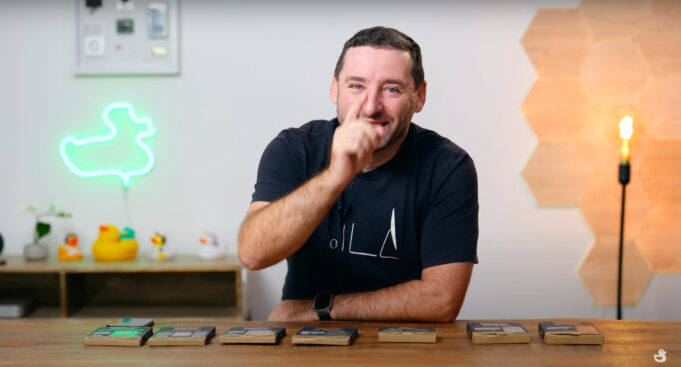 Jan Březina – Super odolný PanzerGlass pro iPhone 15 + SOUTĚŽ