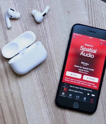 Apple Music nyní obsahuje nové playlisty, které obsahují to, co se nejvíce hraje na rozhlasových stanicích