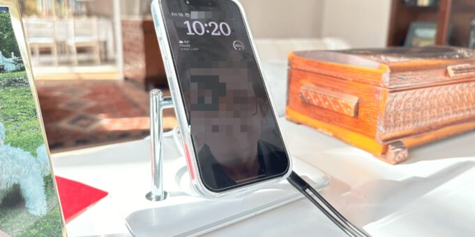 Nová dokovací stanice UGREEN vás upoutá svým moderním, pěkným vzhledem