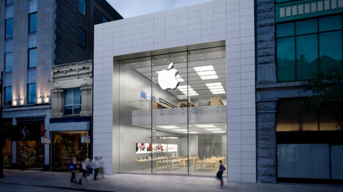 Apple se připravuje na přesun své prodejny na Saint-Catherine Street v Montrealu v Québecu