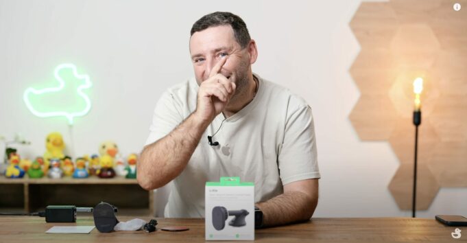 Jan Březina – Držák iPhonu do auta s aktivním chlazením na léto od iOttie (Alisczech vol. 919)