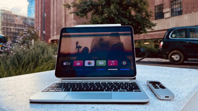 Fanoušek Applu Sigmund Judge upravil iPad Pro na přenosnou Apple TV, takto to dopadlo
