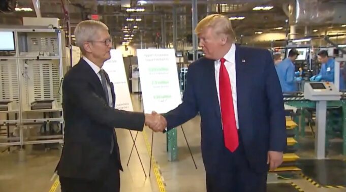 Tim Cook reagoval na střelbu, která se odehrála minulý týden na Trumpově shromáždění v Pensylvánii