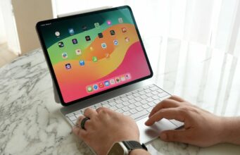 Návod – Jak sdílet fotografie mezi svými zařízeními Apple pomocí tohoto jednoduchého gesta