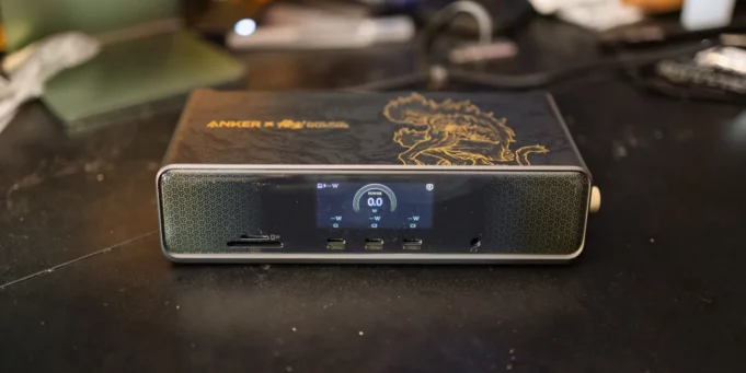 Anker představil novou limitovanou edici dokovací stanice DL7400 14v1