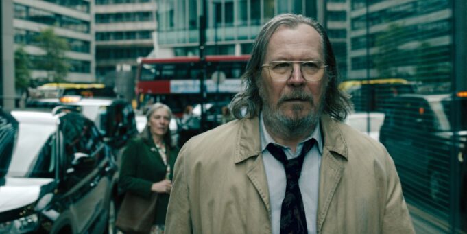 Seriál Slow Horses bude pokračovat bez tvůrce a showrunnera Willa Smitha