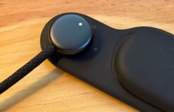 Uniklý obrázek ukazuje údajné díly černého Apple Vision. Může jít o připravovaný „Vision Air“