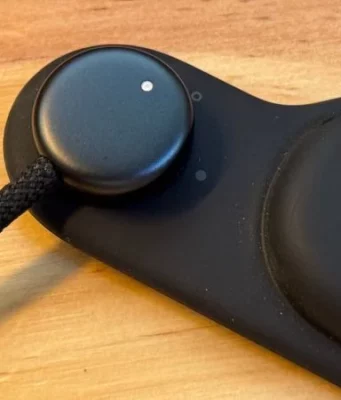 Uniklý obrázek ukazuje údajné díly černého Apple Vision. Může jít o připravovaný „Vision Air“