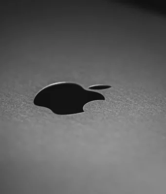 Apple „zkoumá řadu možností“, jak kompenzovat prudce rostoucí ceny pamětí