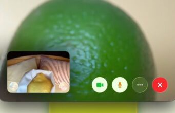 Apple propaguje MacBook Neo sérií videí na TikToku, která úspěšně upoutají pozornost generace Z