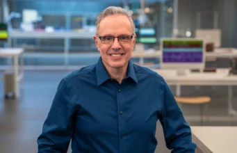 Johny Srouji se chystá převzít rozšířenou roli ředitele pro hardwarové technologie společnosti Apple