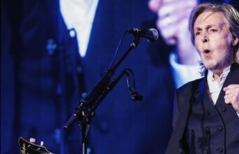 Paul McCartney zrekapituloval celou svou kariéru během oslav 50. výročí Apple v Apple Parku