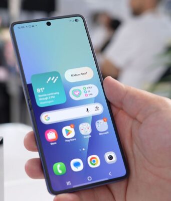 Výrobci Androidu mohou okopírovat novou strategii Applu. Nejprve prémiové modely, levnější až později